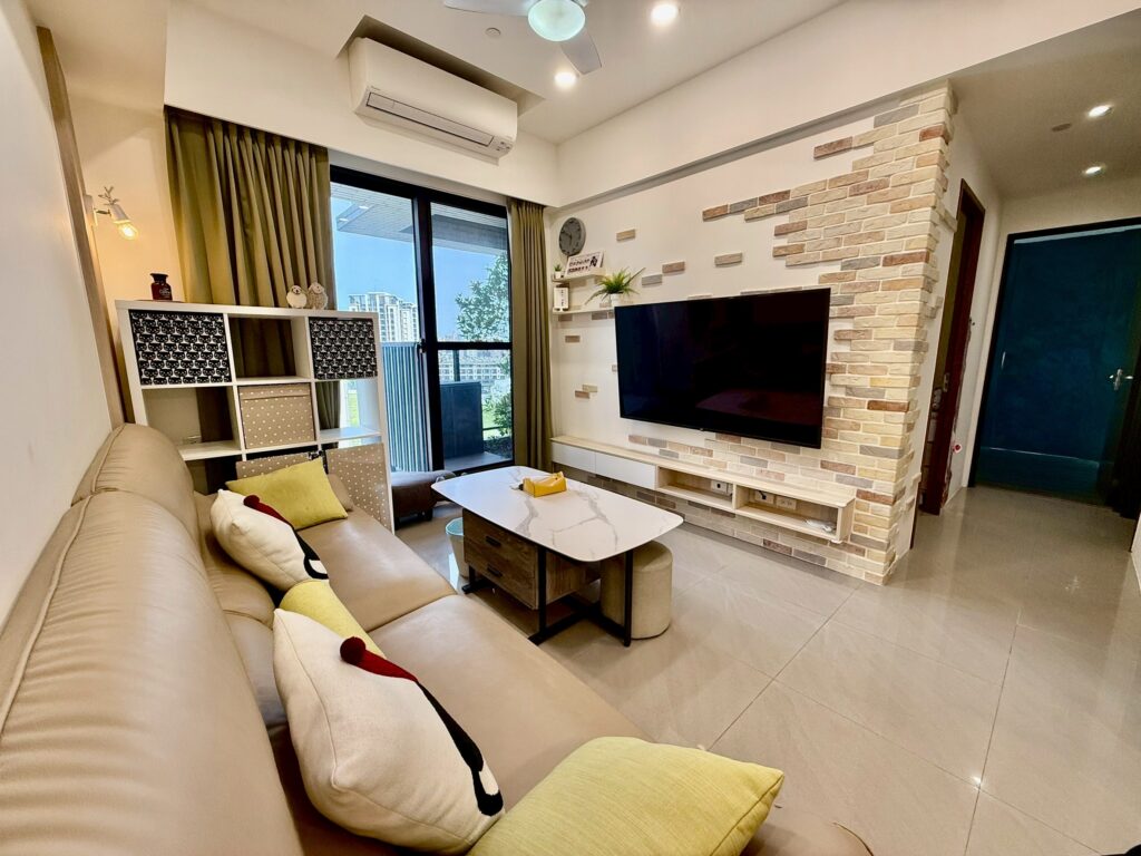 高鐵榮總質感三房平移車位