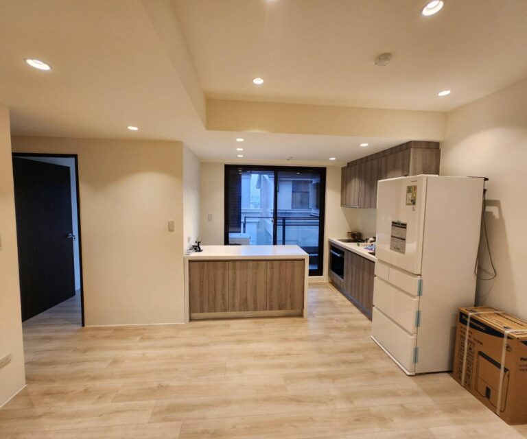 屏東演藝廳特區|花園帝寶2房2衛|泳池健身房新成屋|10年免管理費景觀宅