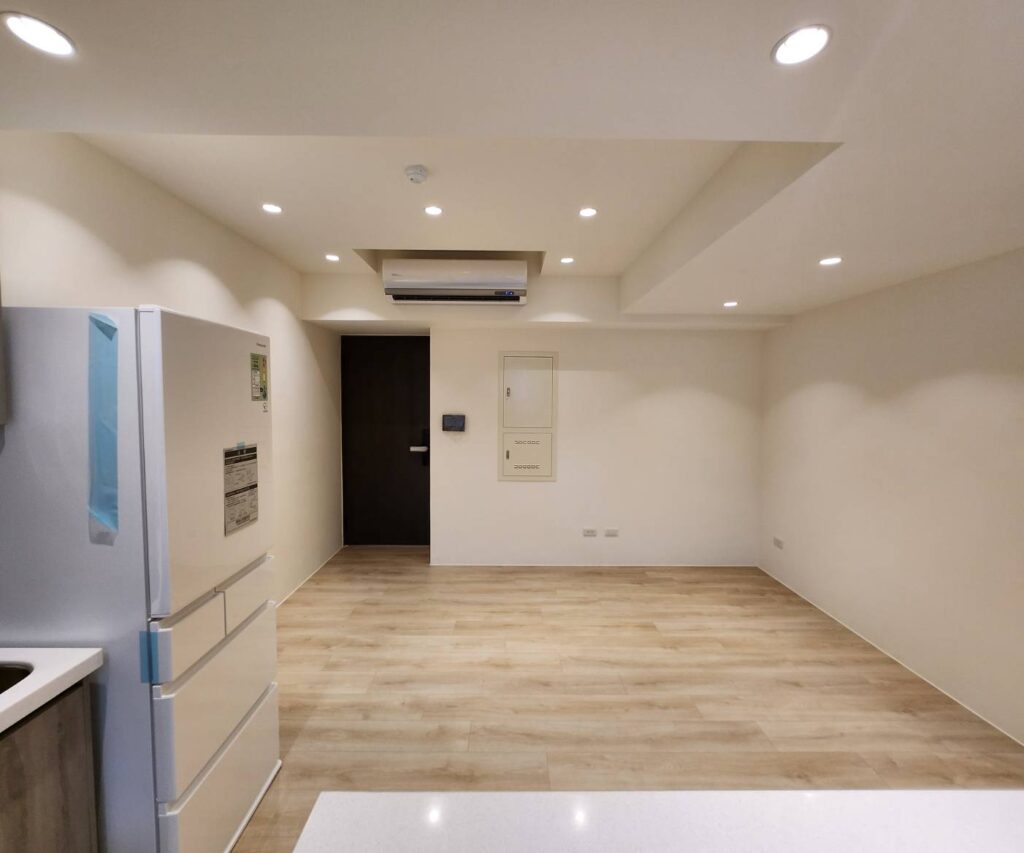 屏東演藝廳特區|花園帝寶2房2衛|泳池健身房新成屋|10年免管理費景觀宅