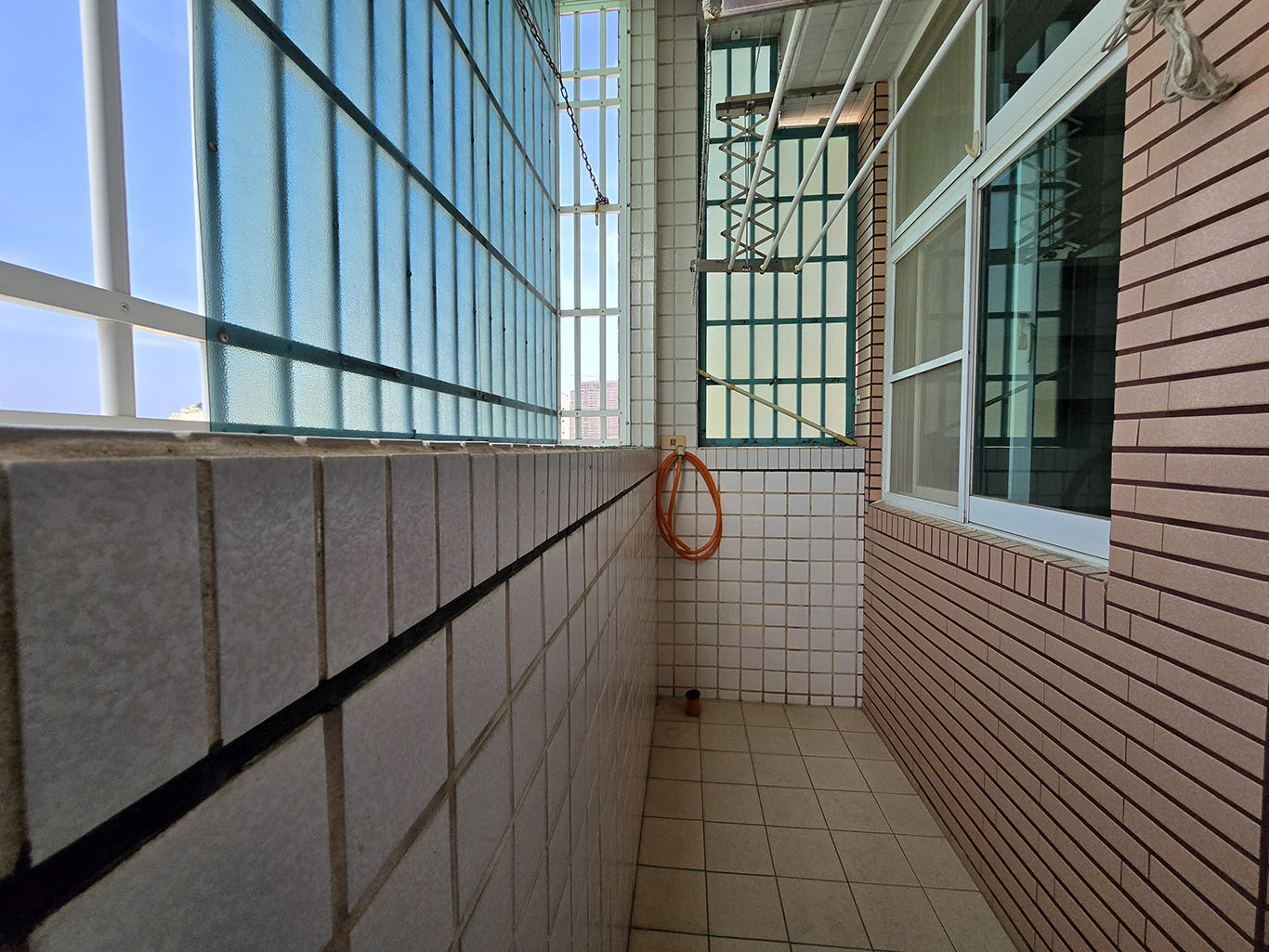 近美術館低總價三房平車