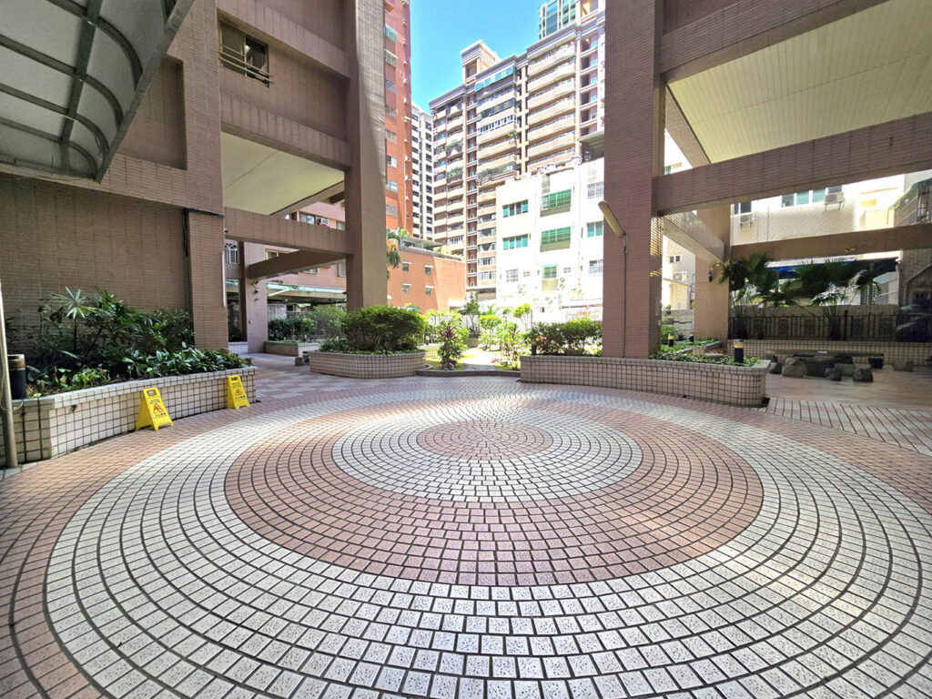 捷運生態園區站崇德商圈                                 明亮3房平車