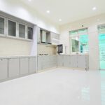 鳳山區曹公路透天廚房