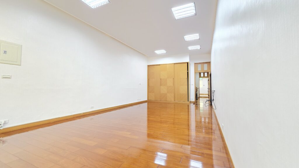 鳳山區曹公路透天2F前2