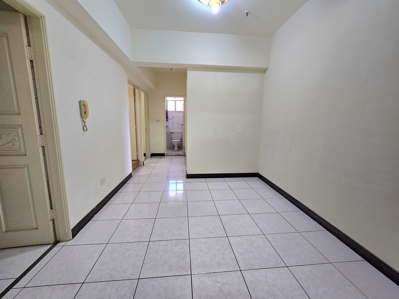 捷運生態園區站崇德商圈                                 明亮3房平車