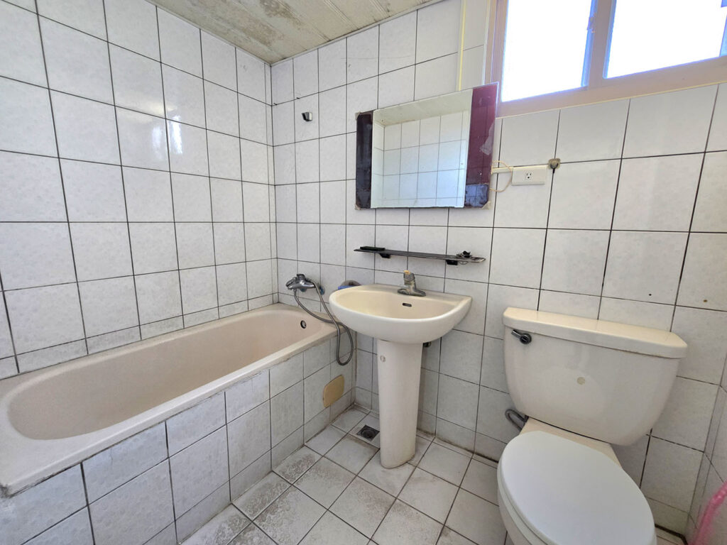 捷運生態園區站崇德商圈                                 明亮3房平車